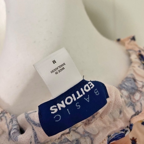 Basic‎ Editions Cream Floral Bohemian Style Blouse NWT - Picture 3 of 11